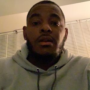 Meet your Posher, Lawrence